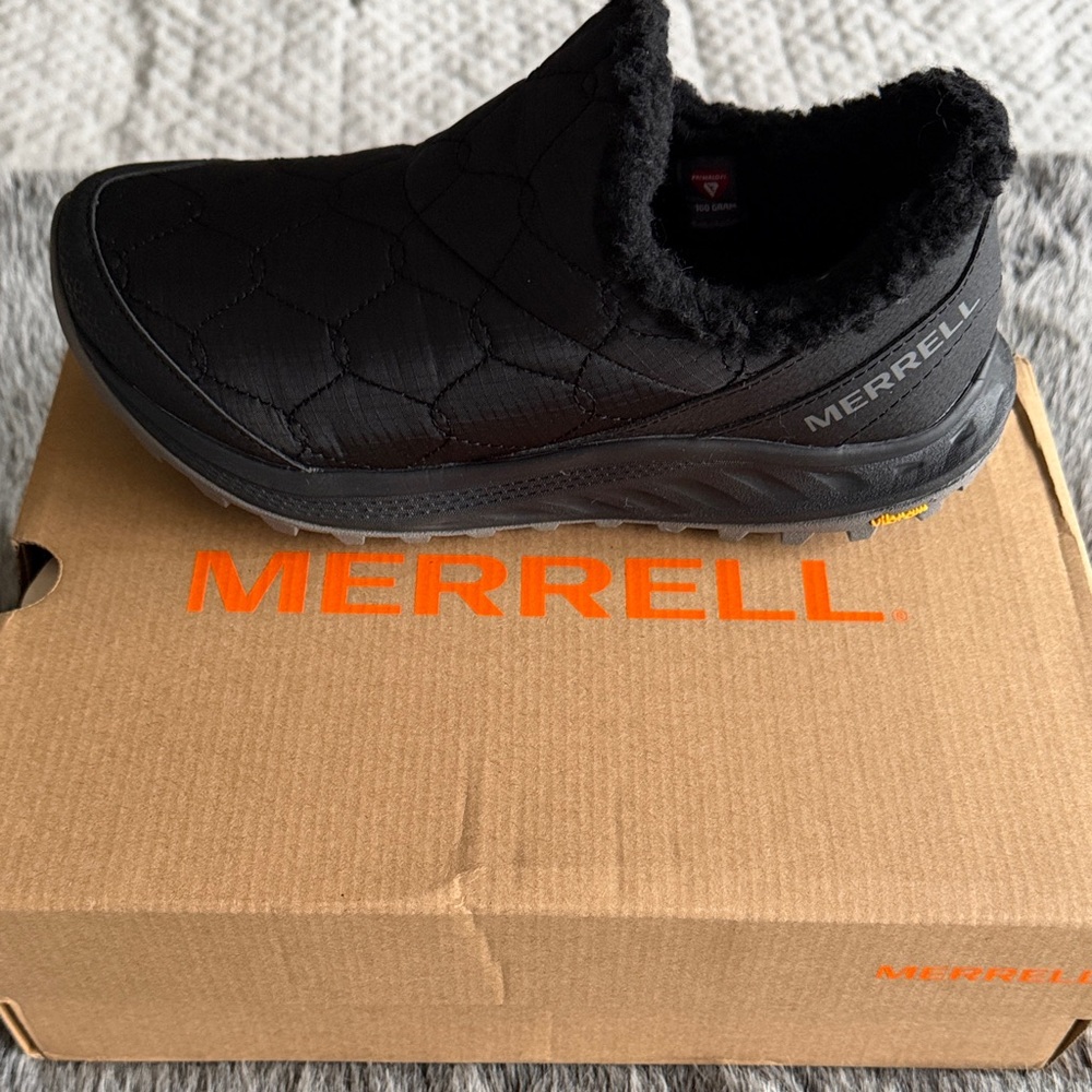 Merrell Women’s Black Quilted Fleece-Lined Slip-On